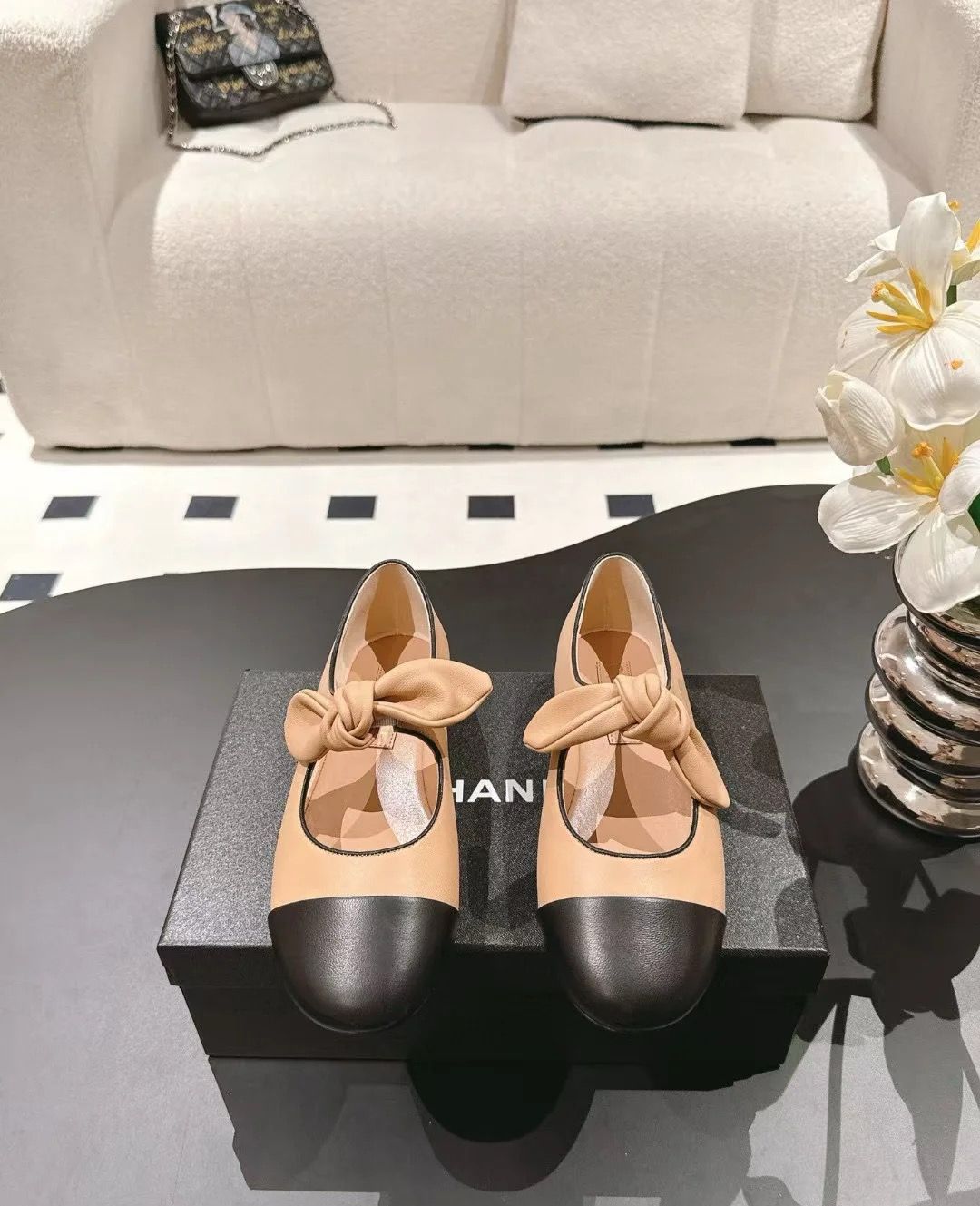 Bagsaaa Ch**el Mary Janes Beige Lambskin G46149