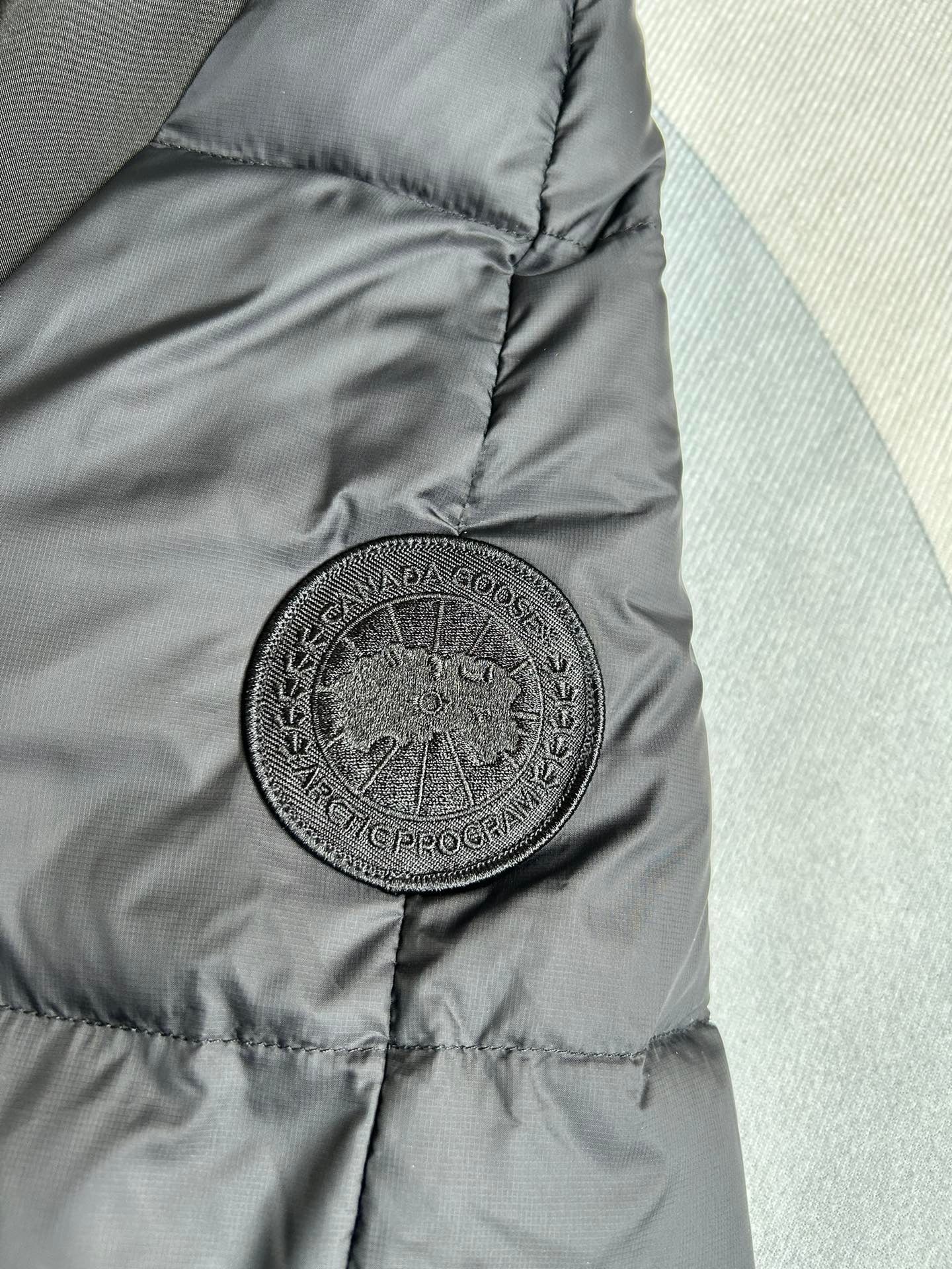 Bagsaaa Can*a G00se Paradigm Chilliwack Bomber Black Label