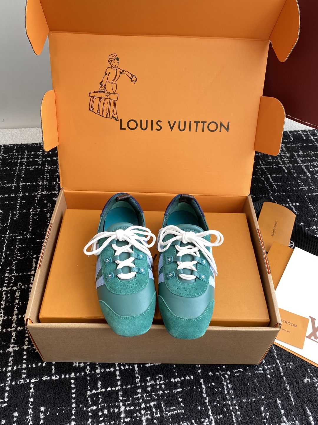 Bagsaaa LV Sneakerina Green