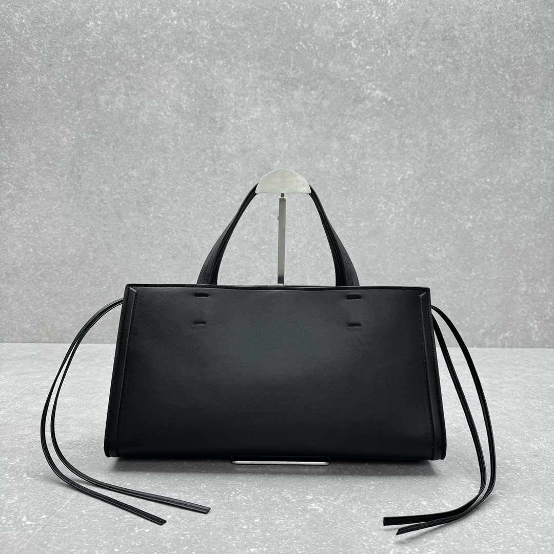 Bagsaaa Phoebe Philo in black leather - 40cm