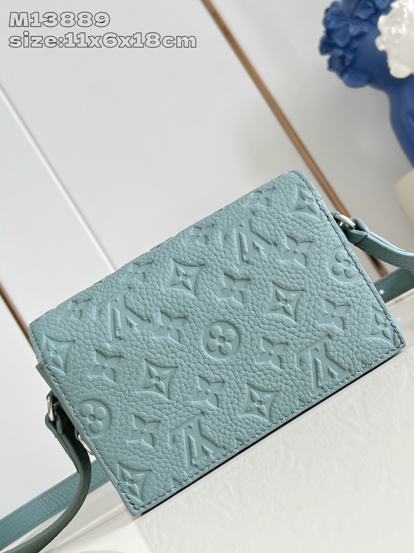 Bagsaaa LV M13889 Steamer Wearable Wallet Misty Lake Green - 18cm