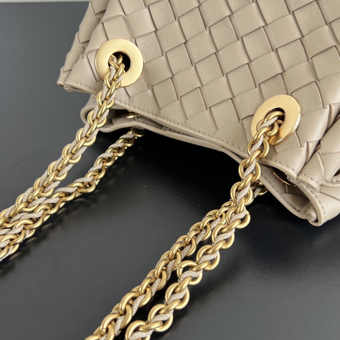 Bagsaaa B0tt*ga Ven*ta Small Parachute Chain 817175 beige - 20cm