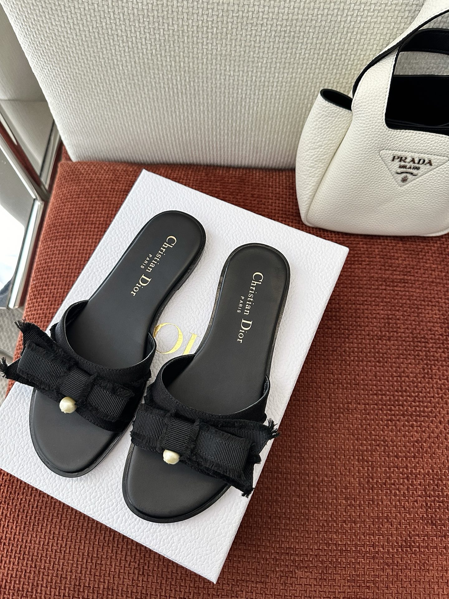 Bagsaaa D10r AD10rable Slide Black Fringed Grosgrain 