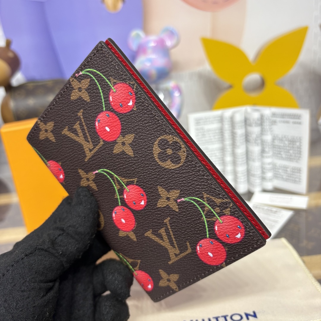 Bagsaaa M13424 LV x TM Passport Cover - 14cm