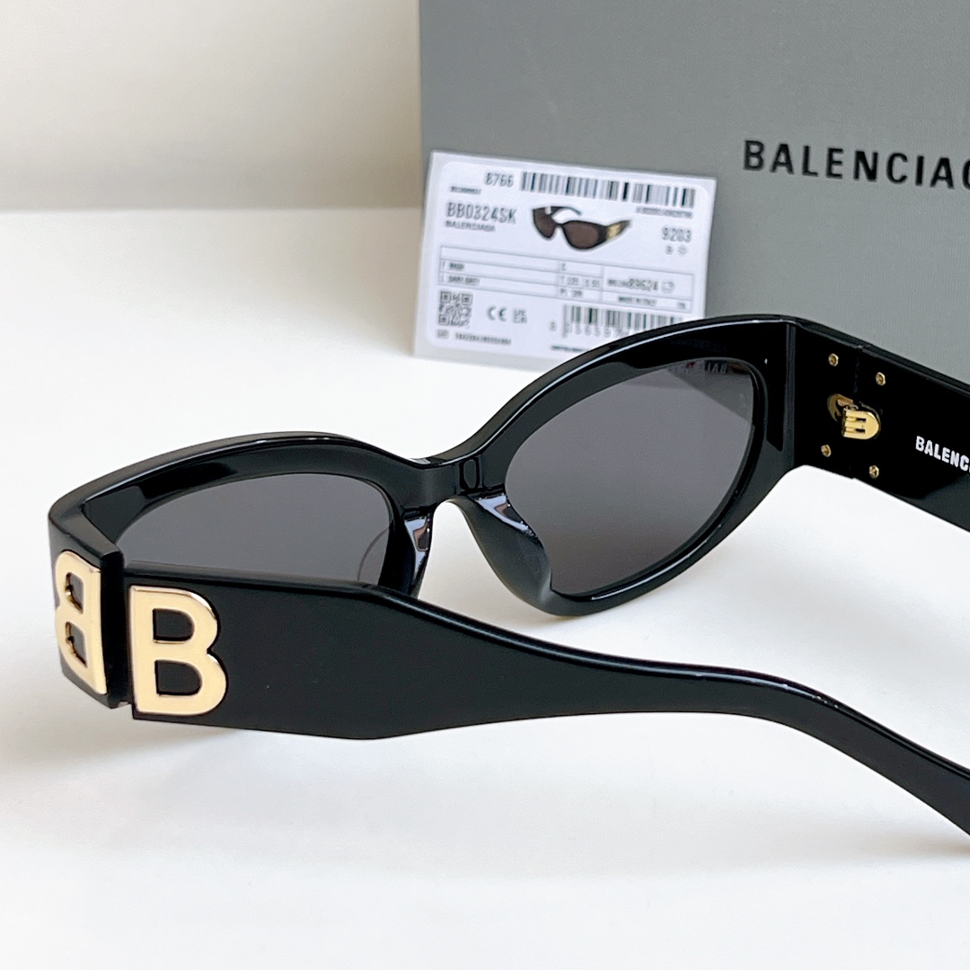 Bagsaaa Ba1en*iaga Bossy Round Af Sunglasses in Black