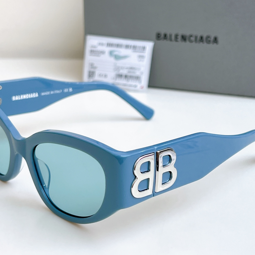 Bagsaaa Ba1en*iaga Bossy Round Af Sunglasses in Blue