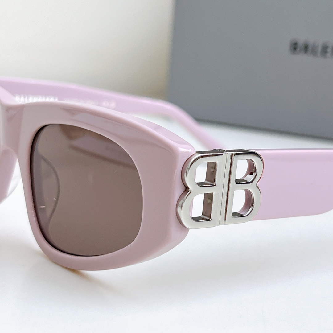 Bagsaaa Ba1en*iaga Sunglasses 01