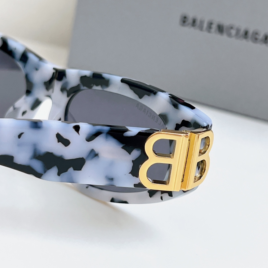 Bagsaaa Ba1en*iaga Sunglasses 03