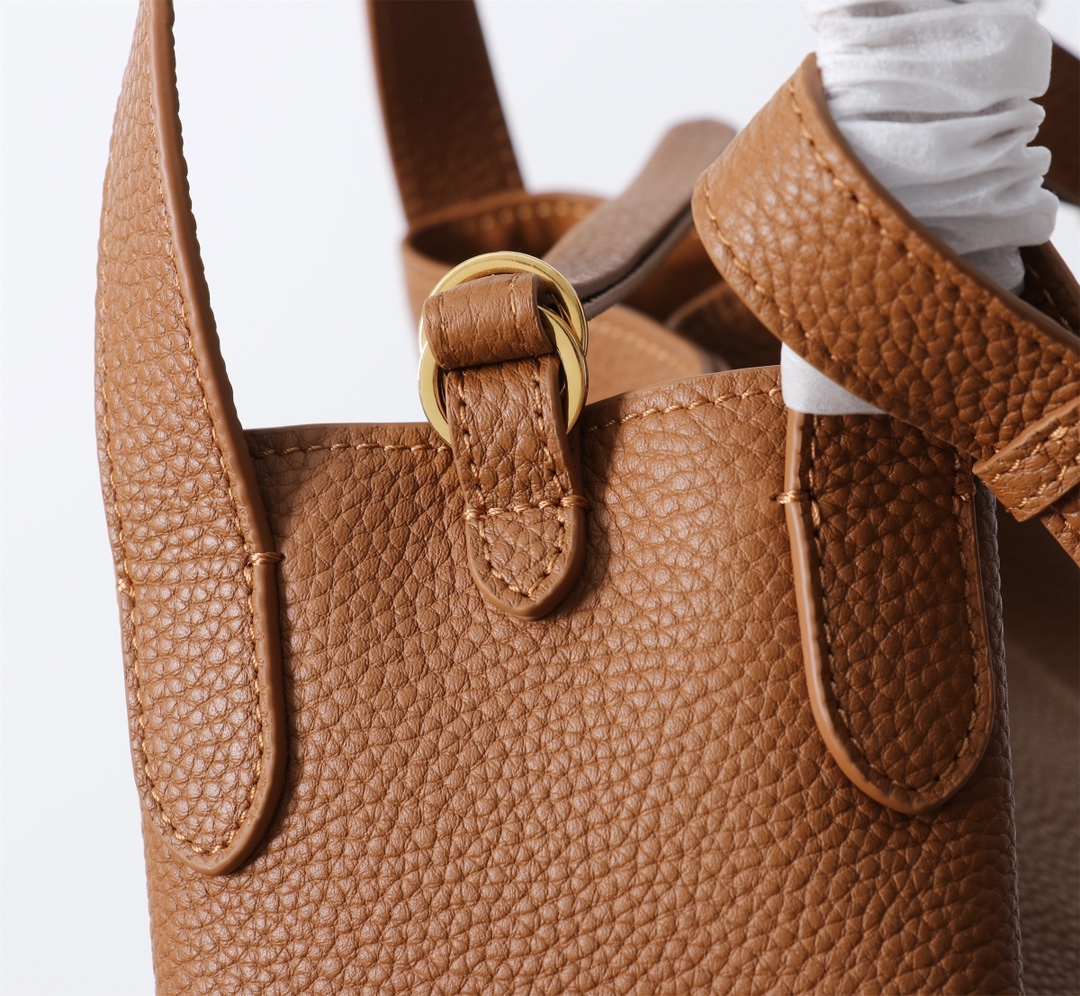 Bagsaaa D10r Small Signature Bucket Bag Brown Grained Calfskin - 21cm