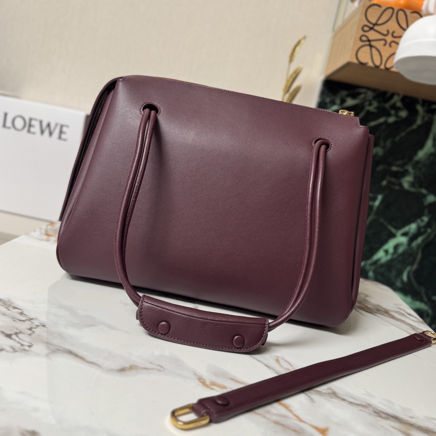 Bagsaaa L0ew* Large Madrid bag in S*pple calfskin burgundy - 33cm