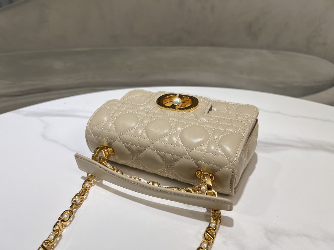 Bagsaaa Mini D10r Jolie Top Handle Bag Powder Beige Cannage Calfskin - 19cm