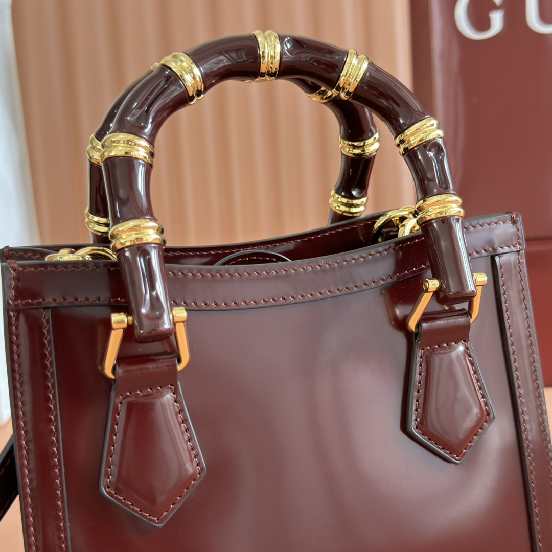 Bagsaaa Gvc*1 Diana small tote bag 832936 red - 20cm