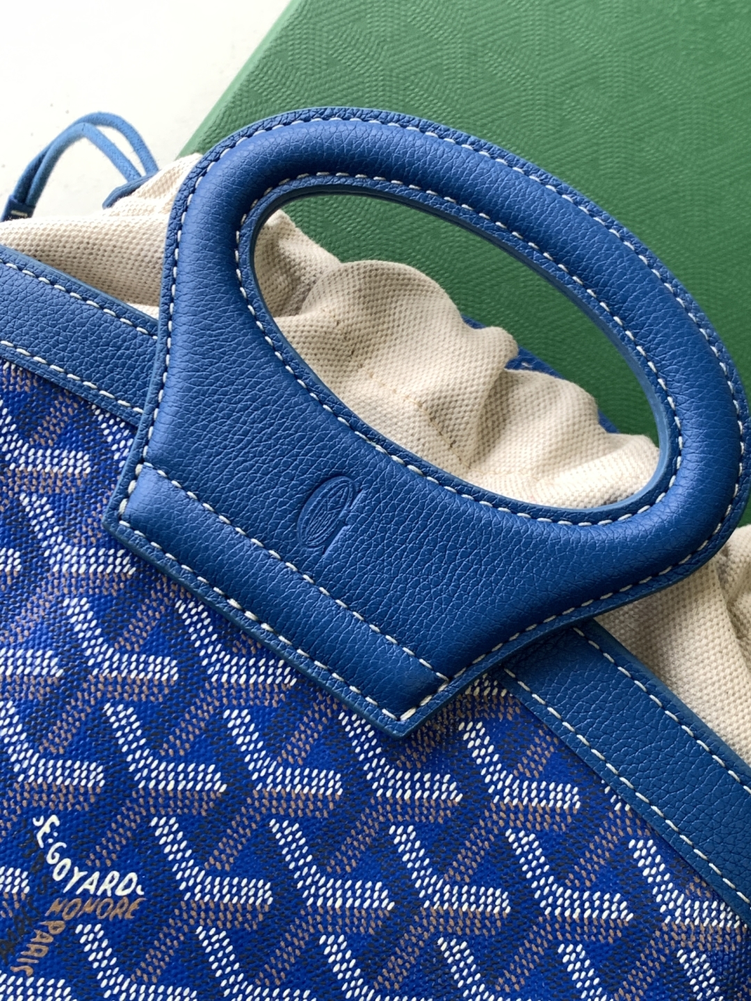 Bagsaaa G09ard Beluga Mini Bag blue - 23cm