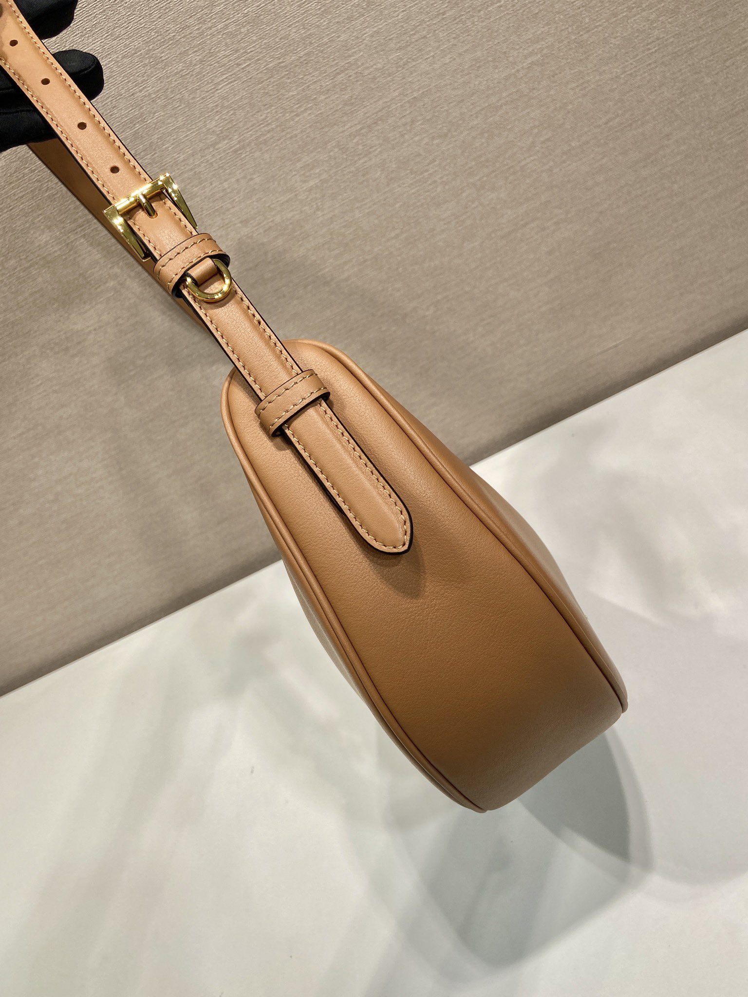 Bagsaaa Pra*a Demi-lune large leather shoulder bag 1BC255 beige - 42cm