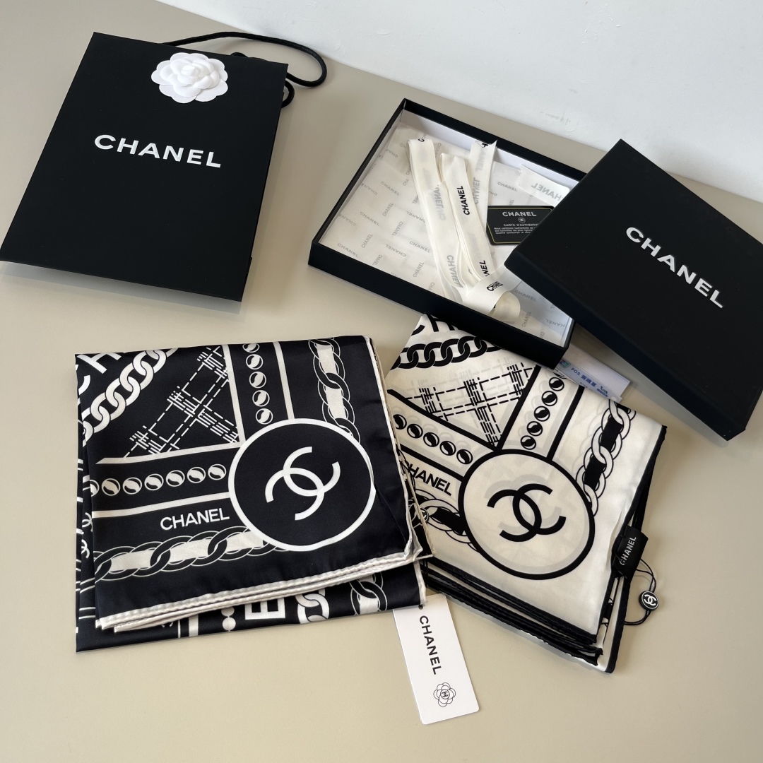 Bagsaaa Ch**el Scarf - 90x90cm