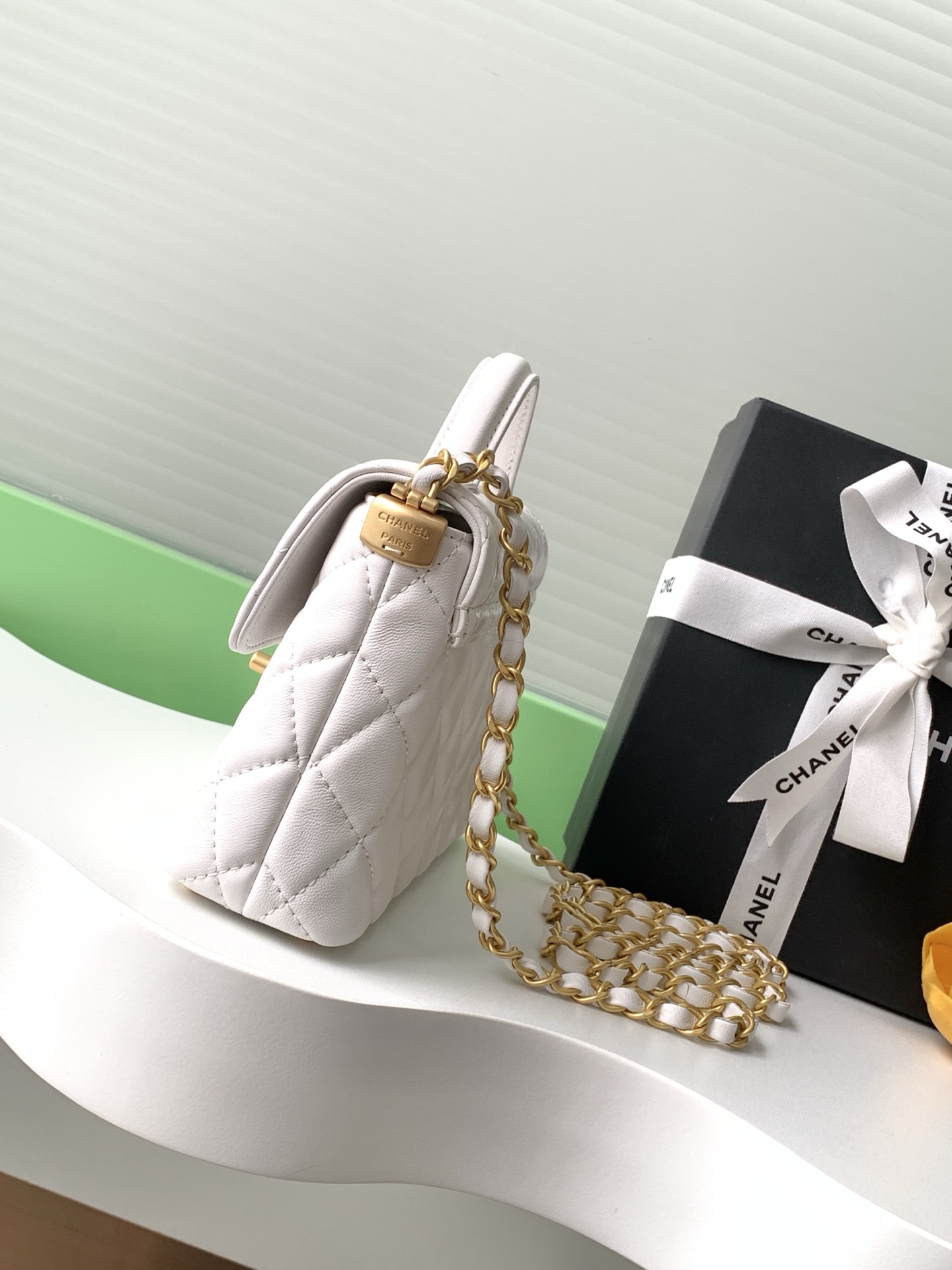 Bagsaaa Ch**el Small Flap Bag with Top Handle AS5355 white - 22cm