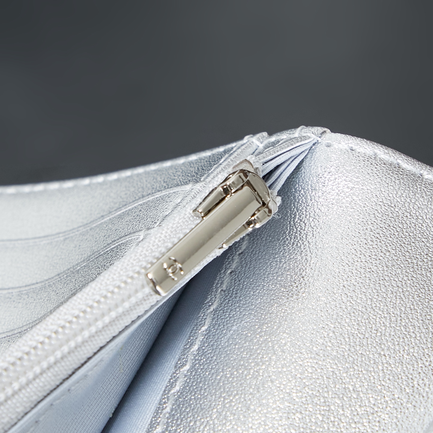 Bagsaaa Ch**el Silver Wallet - 15*10*3cm