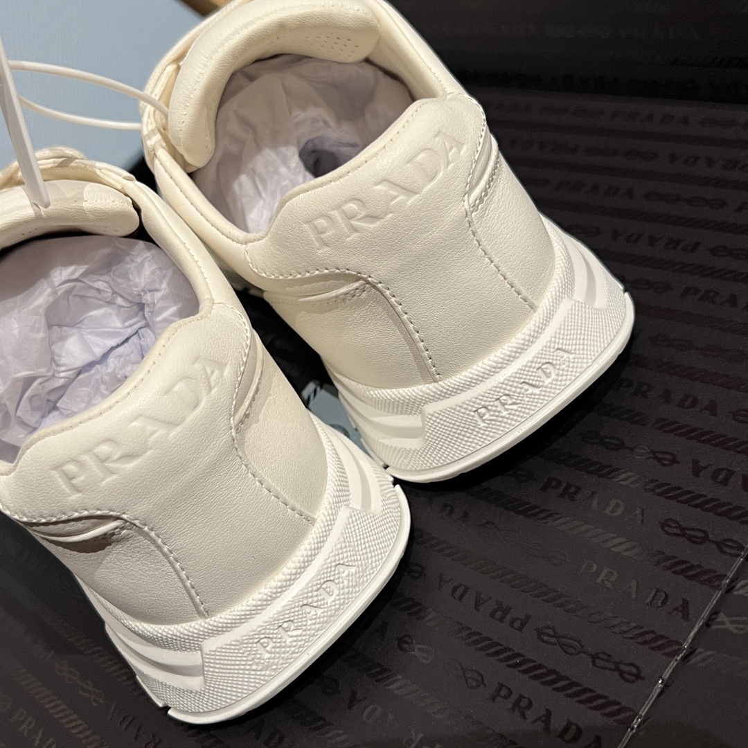 Bagsaaa Pra*a PRAX 2.0 leather sneakers ivory