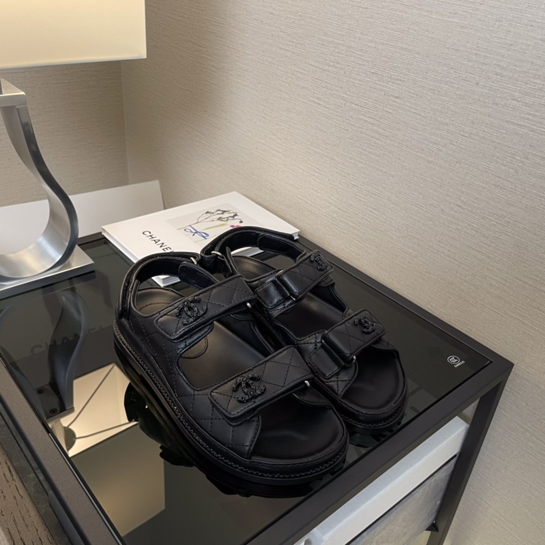 Bagsaaa Ch**el Sandals G35927 black