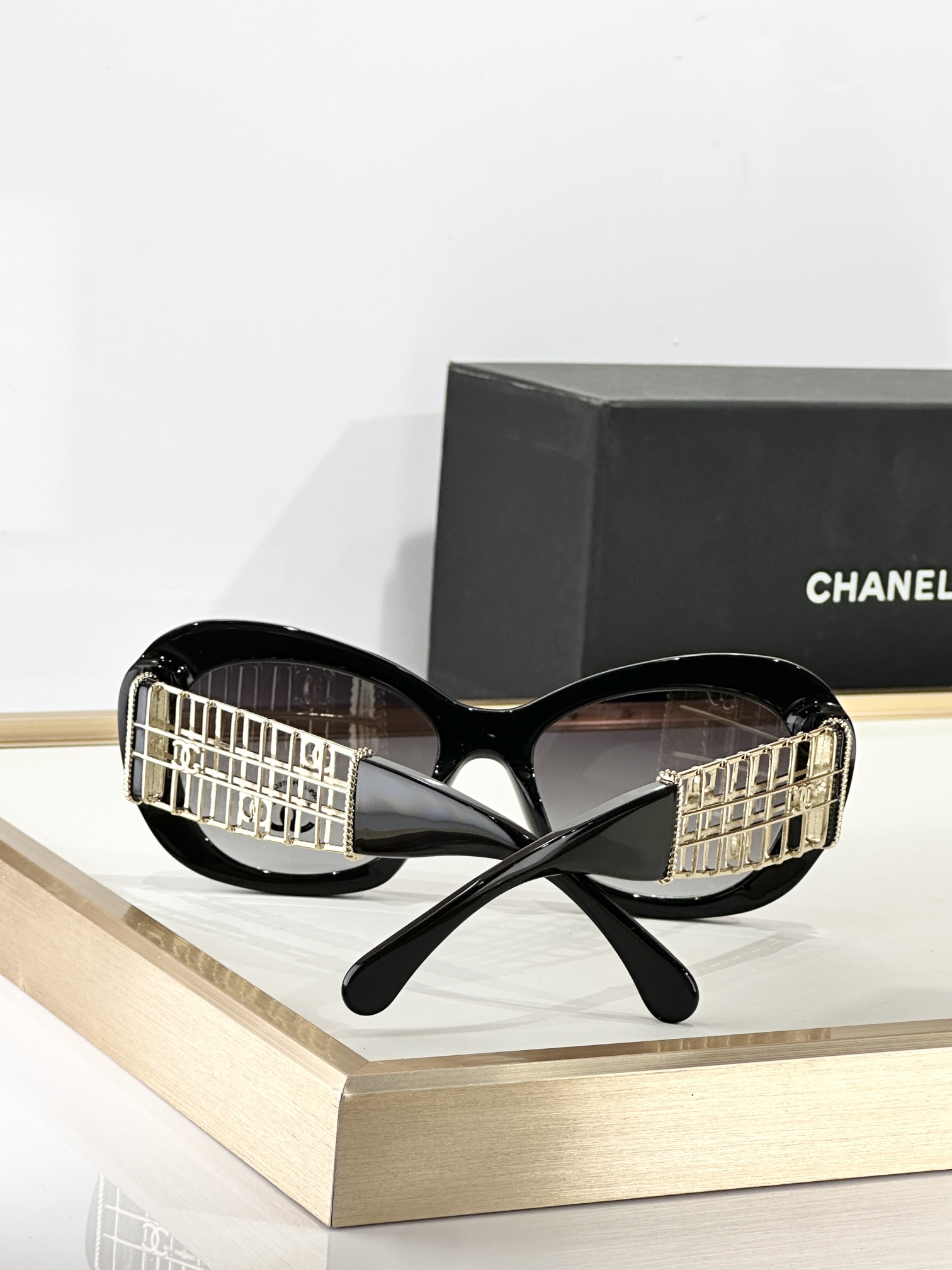 Bagsaaa Ch**el Butterfly Sunglasses 
