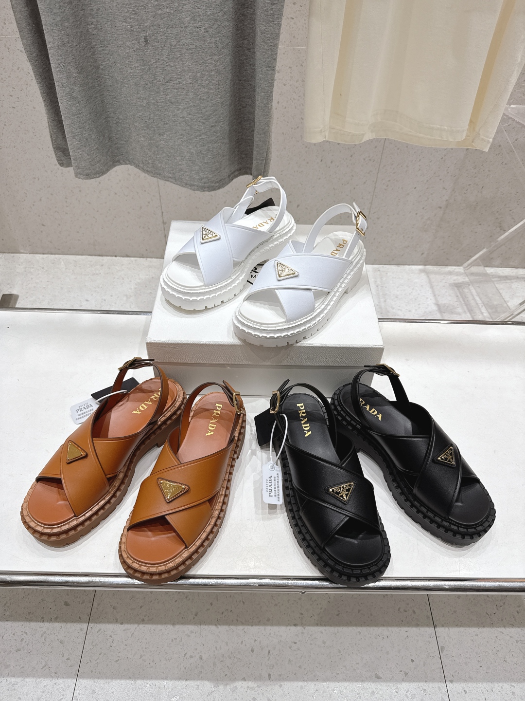 Bagsaaa Pra*a Leather sandals 1X105O brown