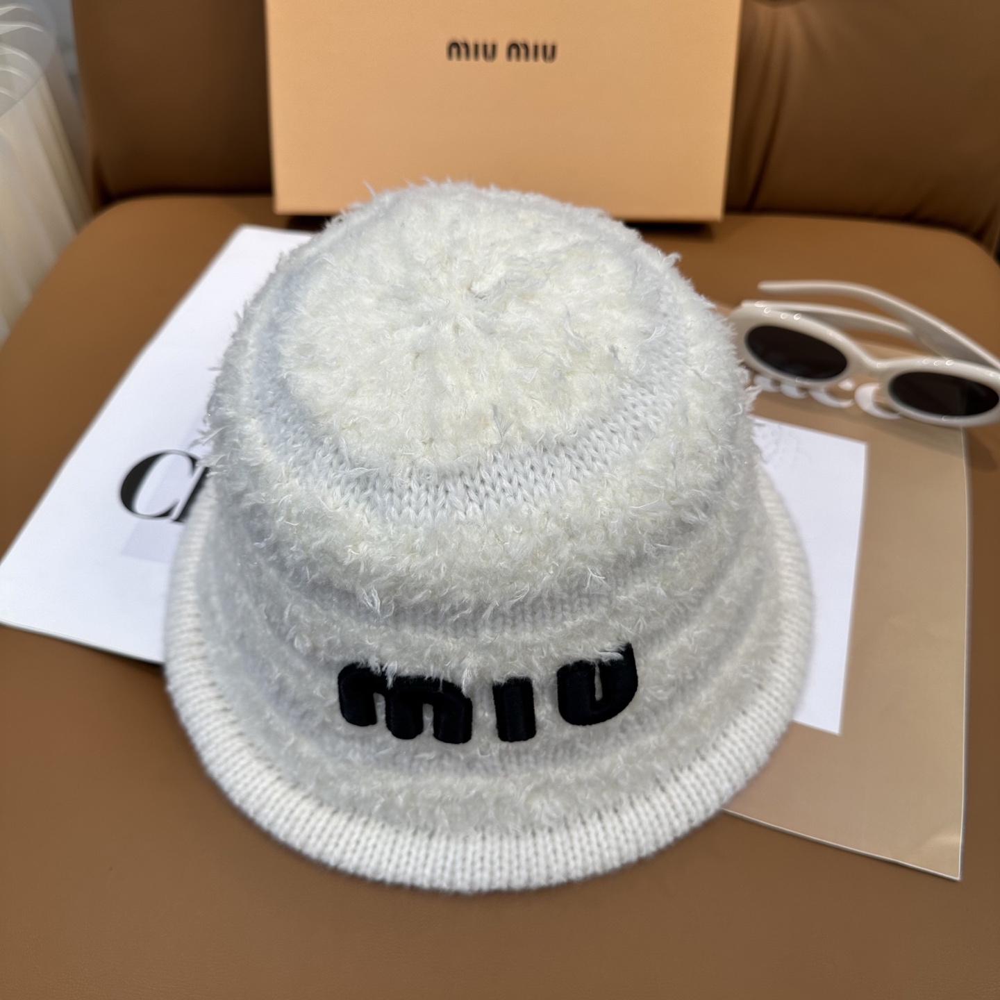 Bagsaaa Miu Miu Buckle White