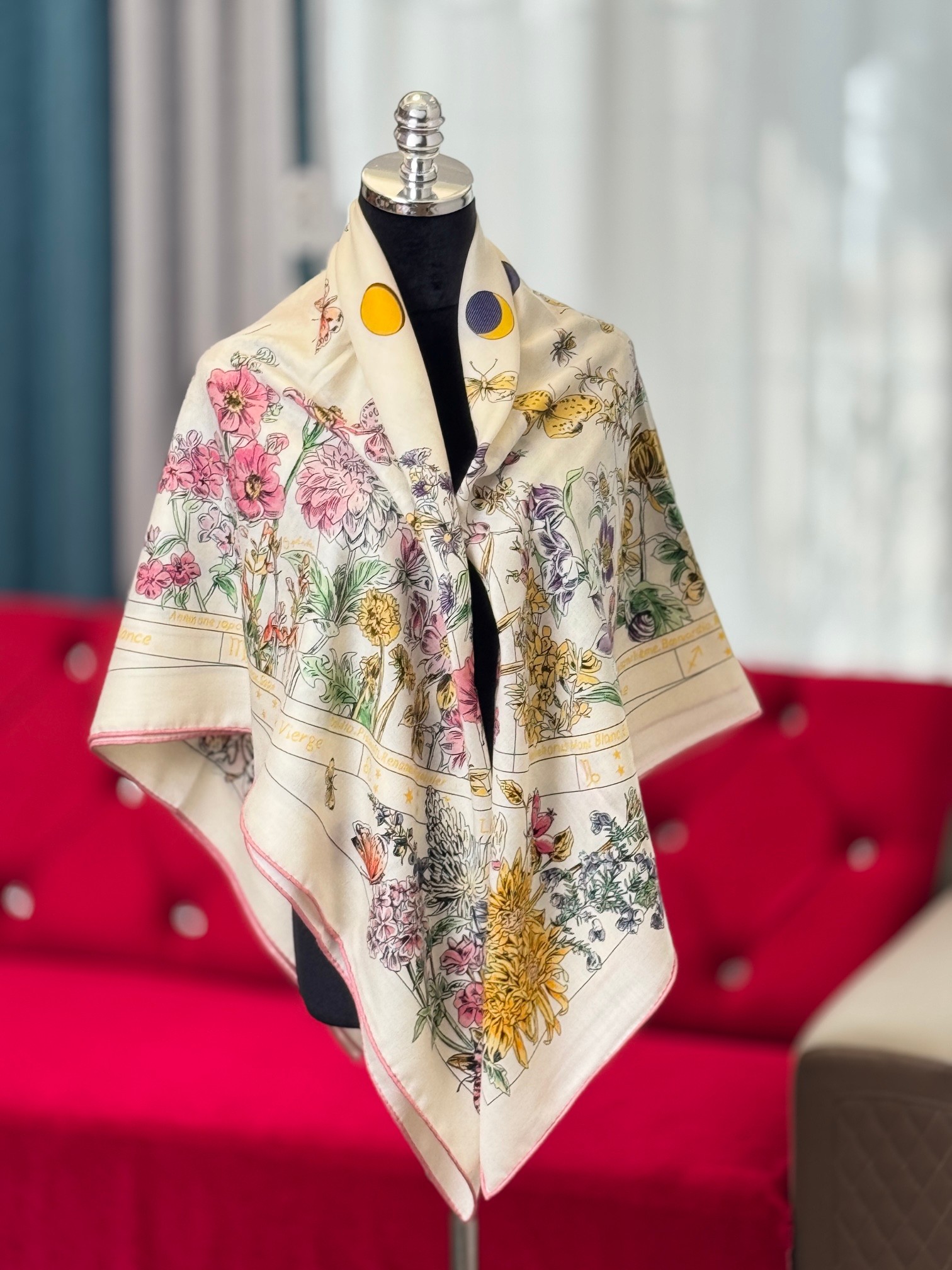 Bagsaaa D10r Scarf - 140*140cm