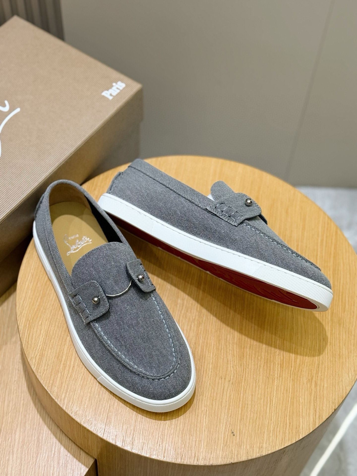Bagsaaa Chr1st1an Louboutin Chambeliboat loafers gray