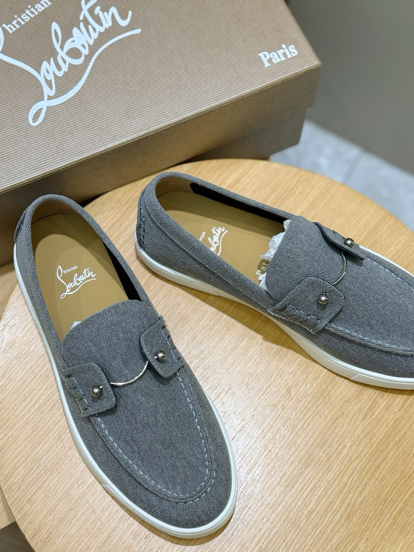Bagsaaa Chr1st1an Louboutin Chambeliboat loafers gray