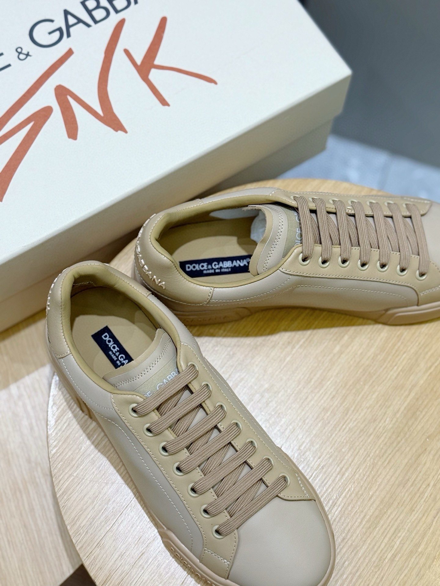 Bagsaaa Dolce & Gabbana Portofino sneakers beige