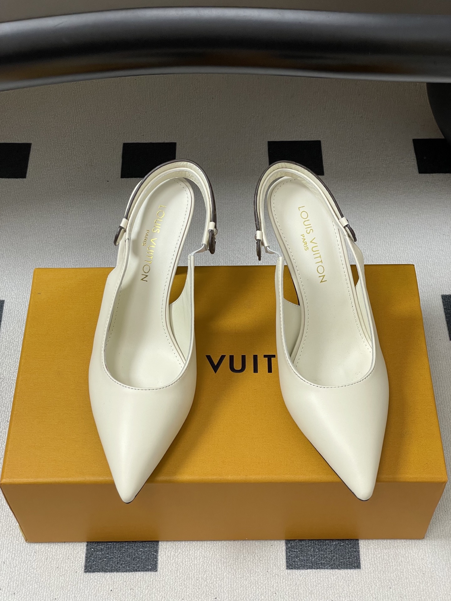 Bagsaaa LV Legacy Slingback Pump white