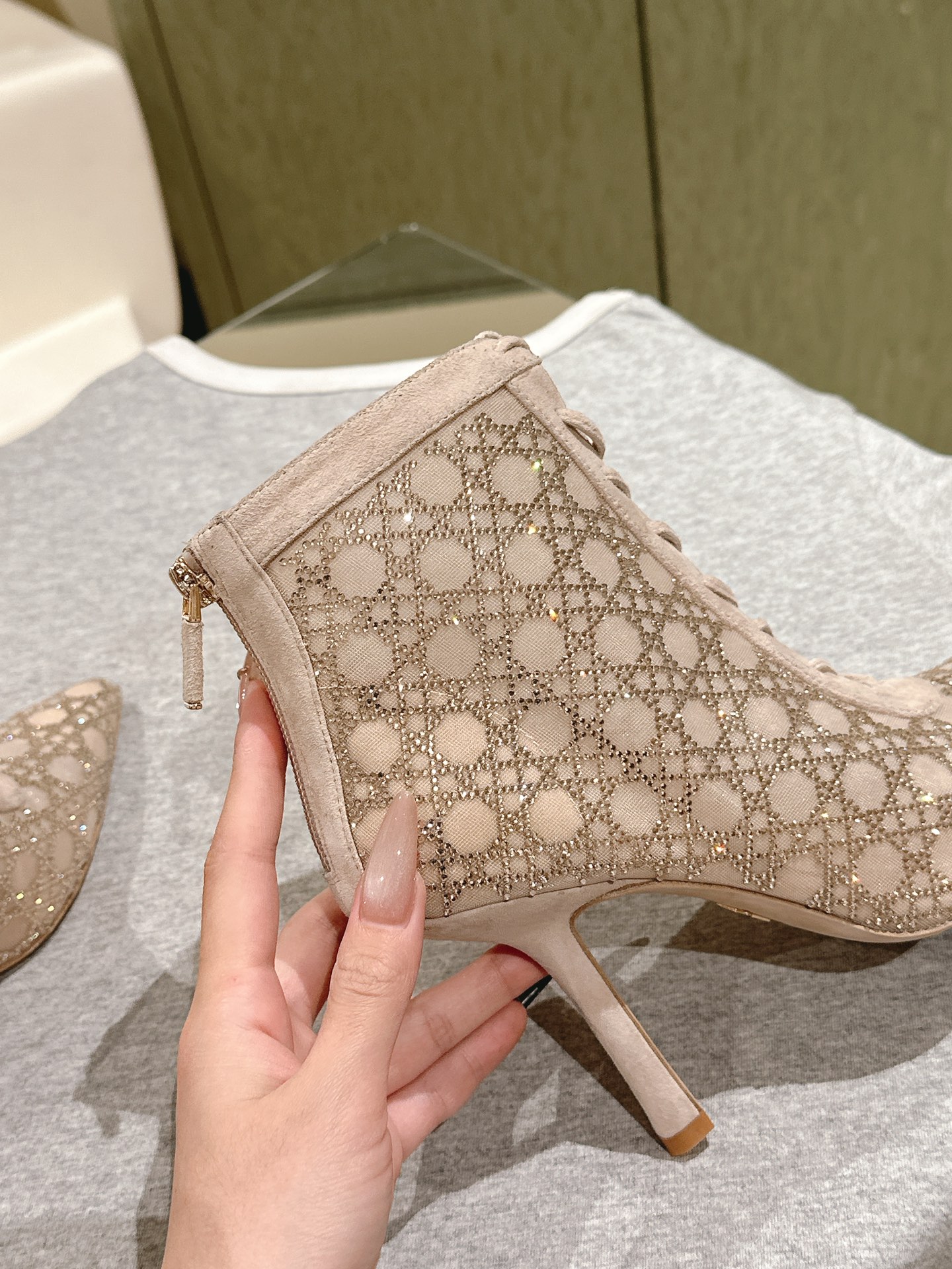 Bagsaaa D10r D-Lace ankle boots in beige mesh