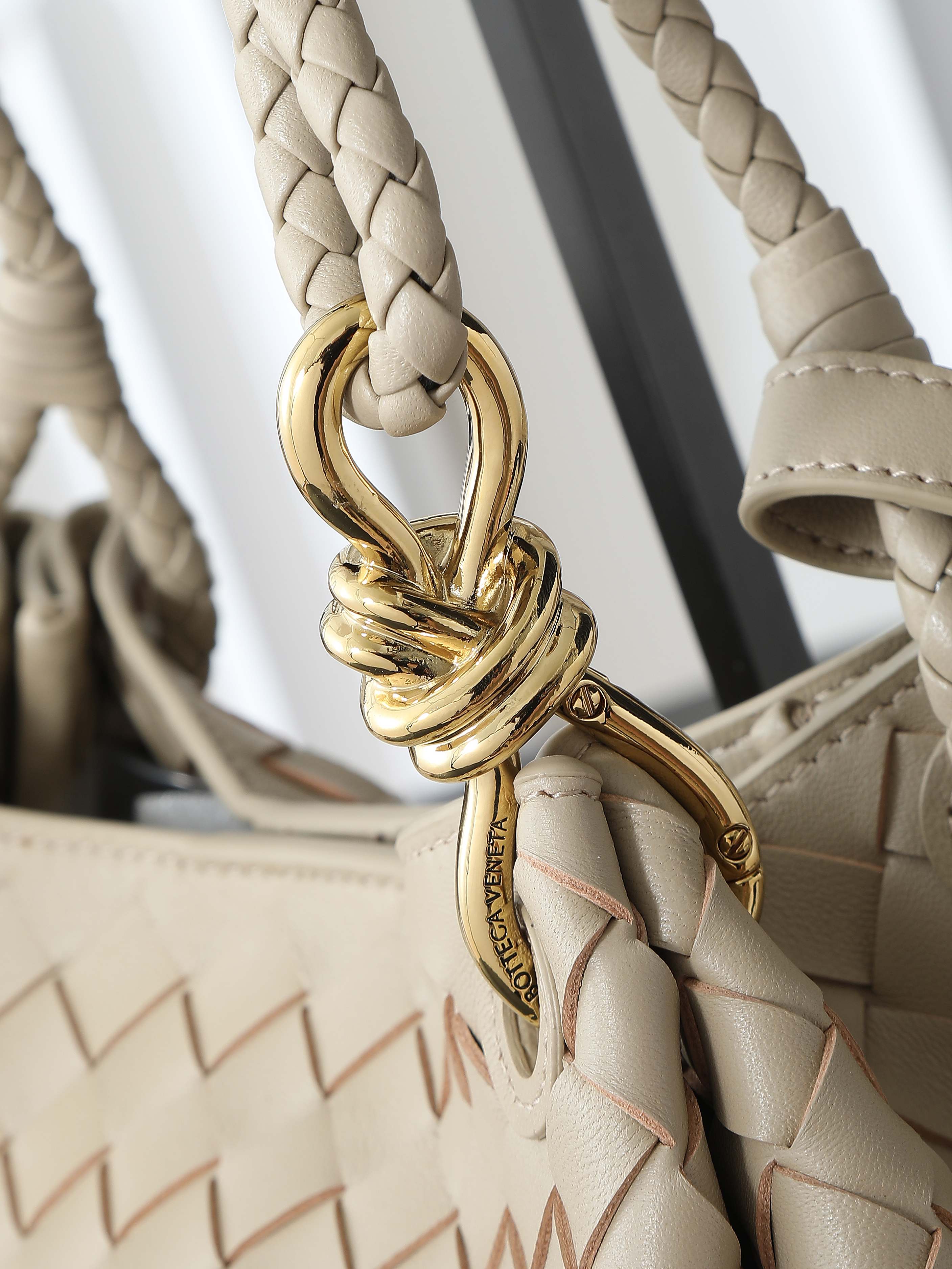 Bagsaaa B0tt*ga Ven*ta Parachute 835921 beige - 30cm