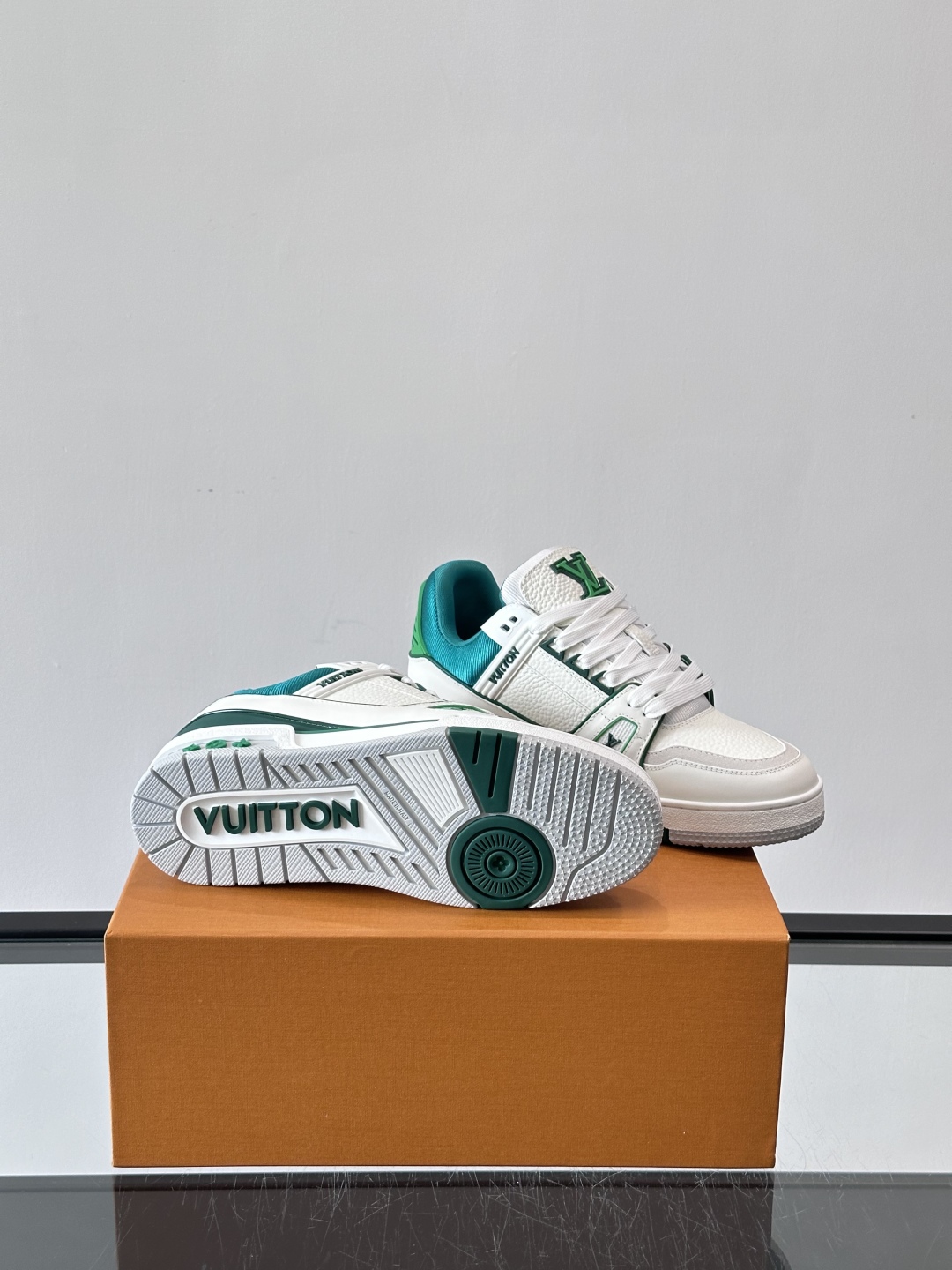 Bagsaaa LV Trainer Sneaker white & green