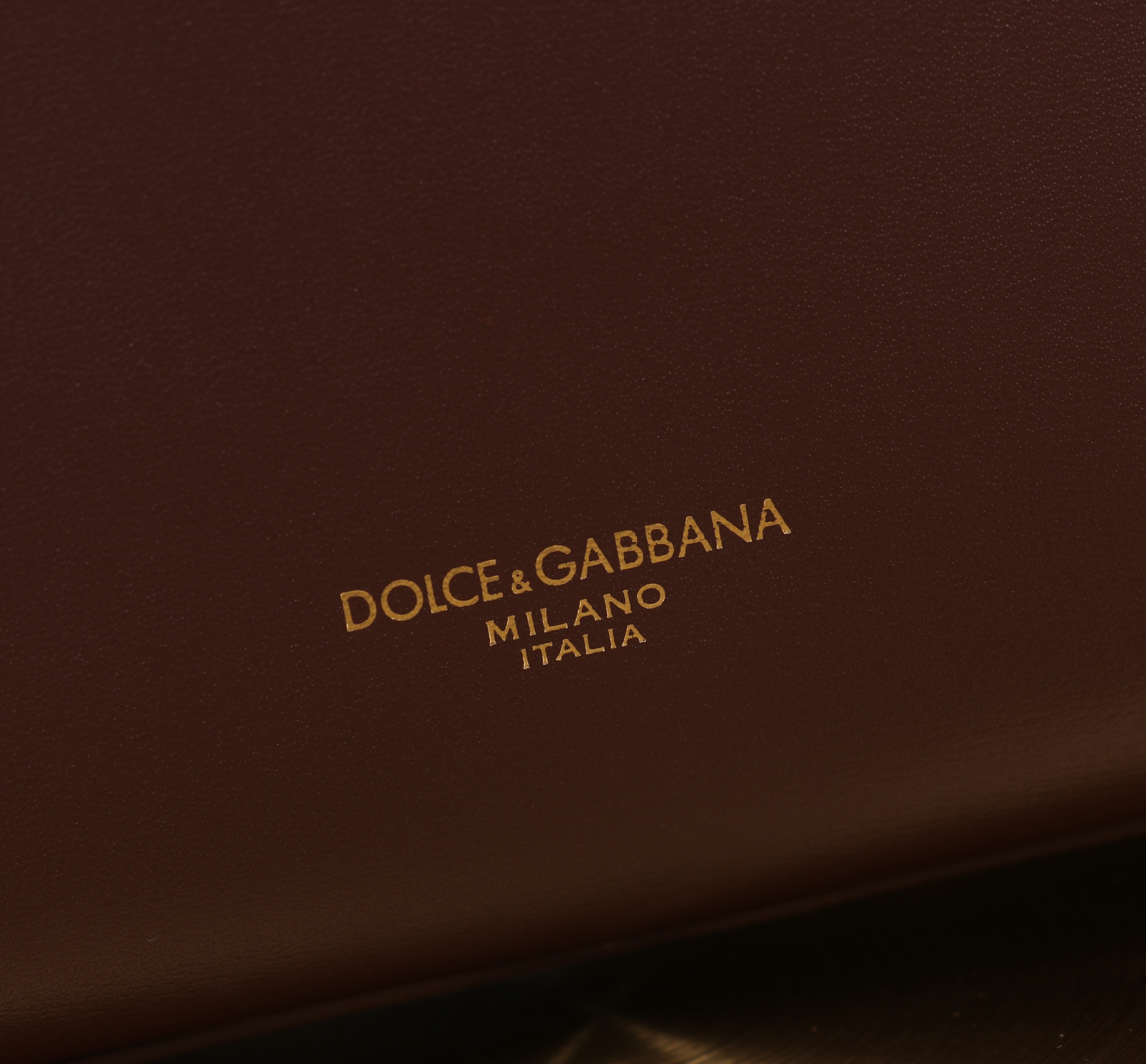 Bagsaaa Dolce & Gabbana Marlene crossbody bag in dark brown - 18cm