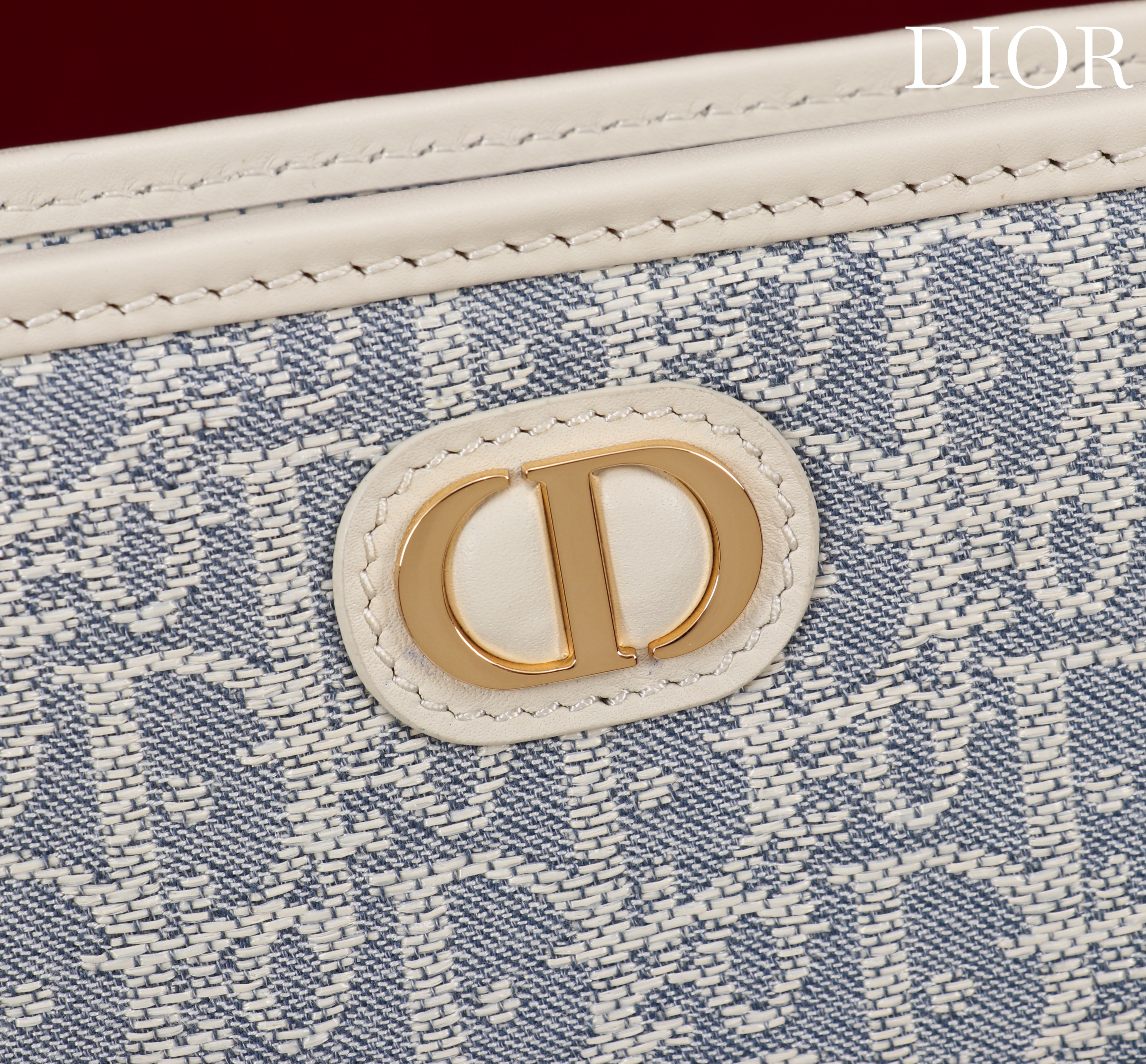 Bagsaaa D10r 30 Montaigne Dea Pouch in gray D10r Oblique jacquard - 30cm