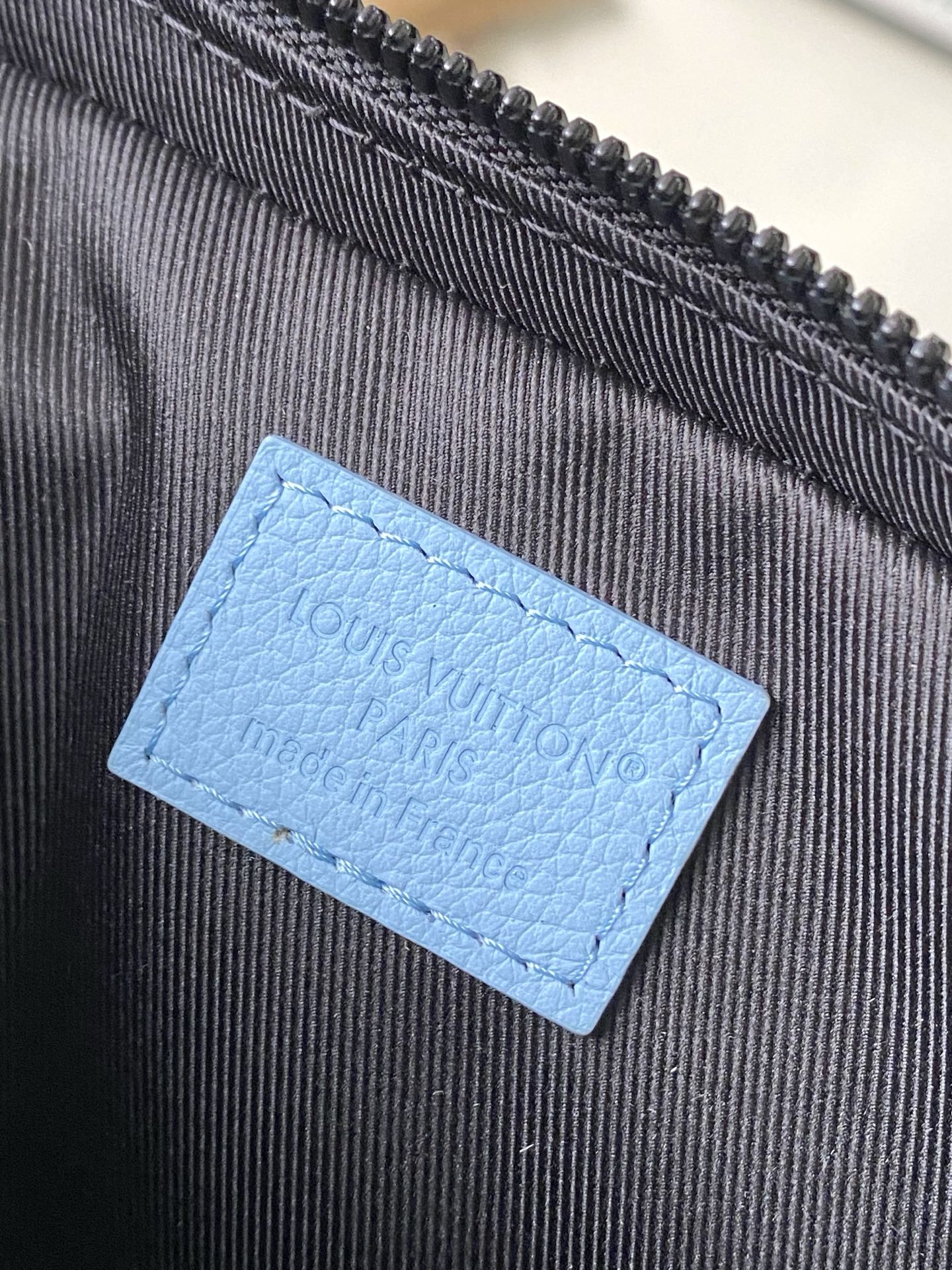 Bagsaaa LV M14781 Trio Messenger Sky Blue - 25cm