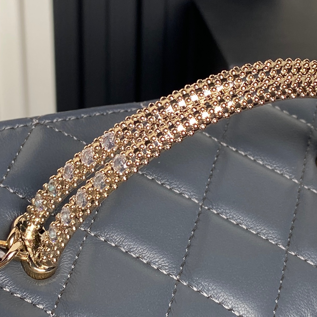 Bagsaaa Ch**el Long Vanity with Chain AP4842 Gray - 17cm