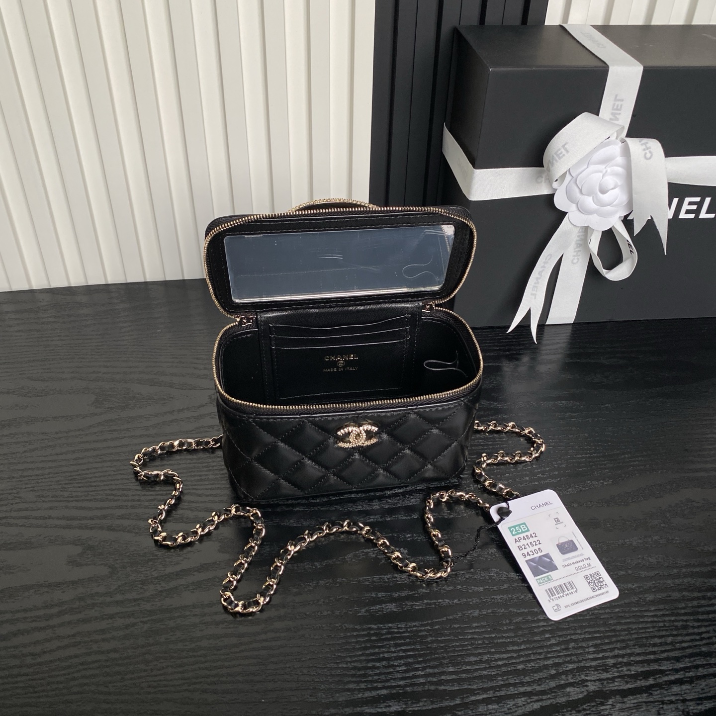 Bagsaaa Ch**el Long Vanity with Chain AP4842 Black - 17cm