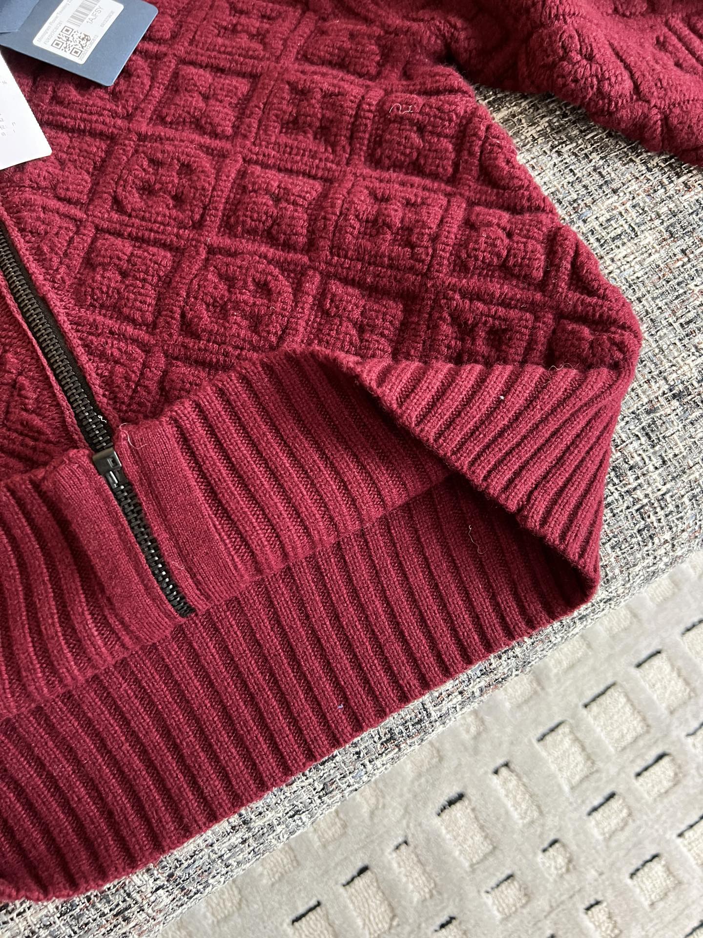Bagsaaa L0vis Vvtt0n Monogram Jacquard Fleece Jacket in wine