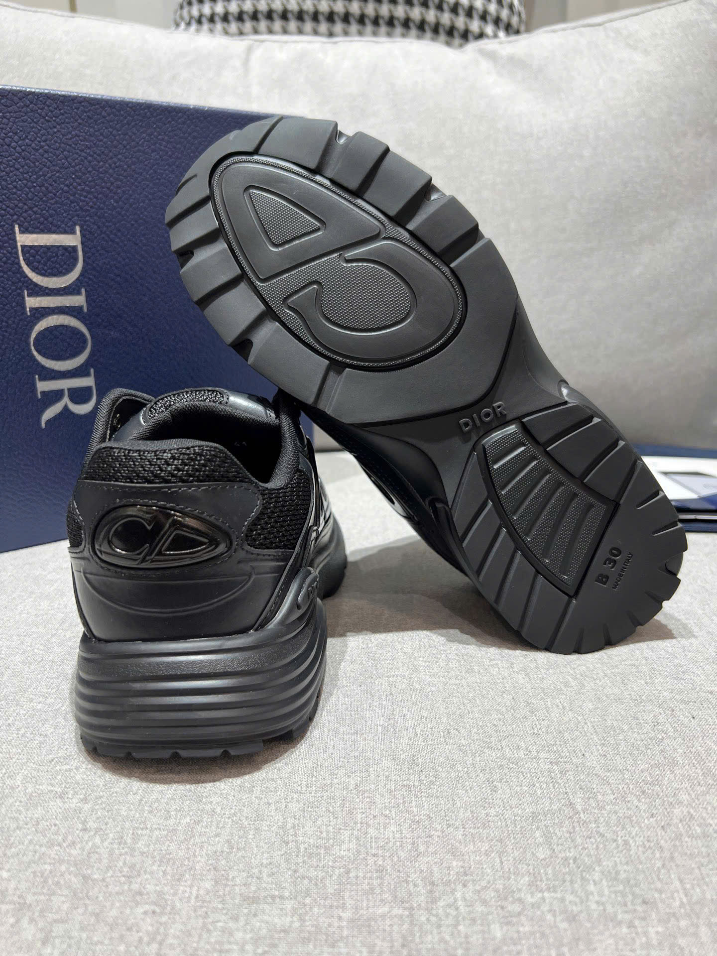 Bagsaaa B30 Countdown Sneaker Black Smooth Calfskin and Black Technical Mesh