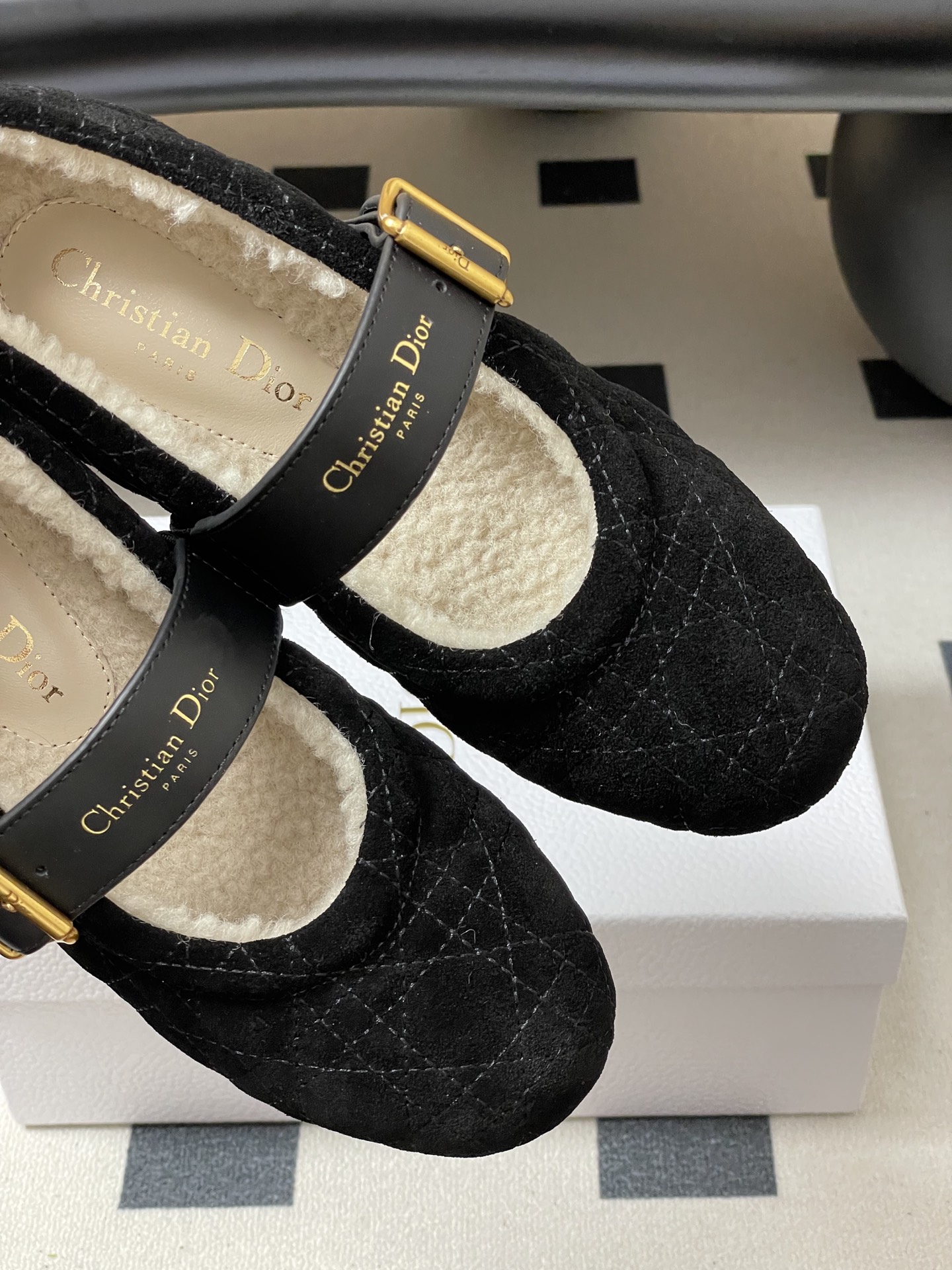 Bagsaaa D10rAlps D10r Frost Ballet Flat Black Cannage Suede Calfskin
