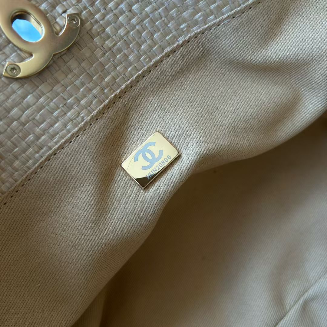 Bagsaaa Ch**el Small Tote AS6015 Beige & Black - 28cm