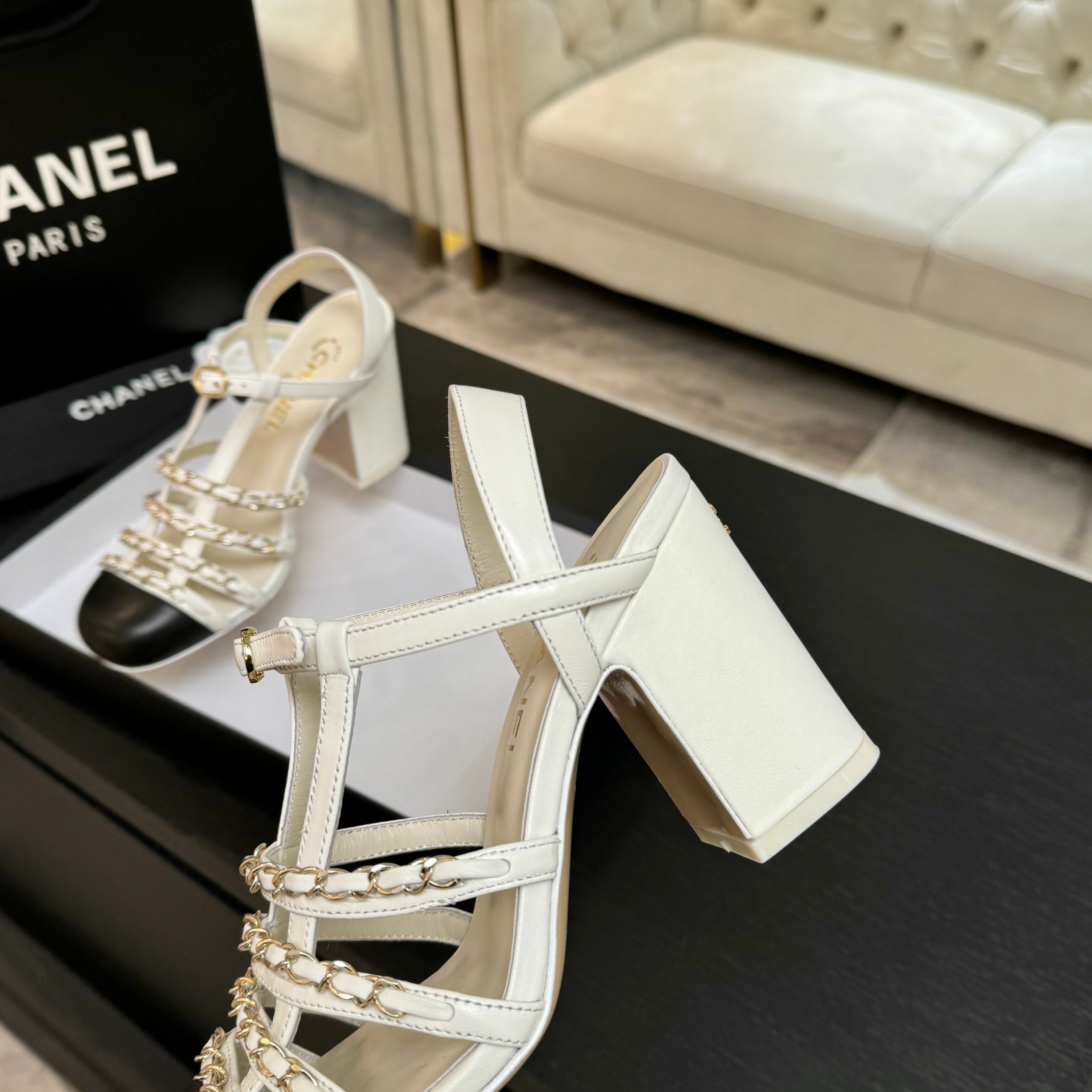 Bagsaaa Ch**el Slingbacks G46956 white - 9cm