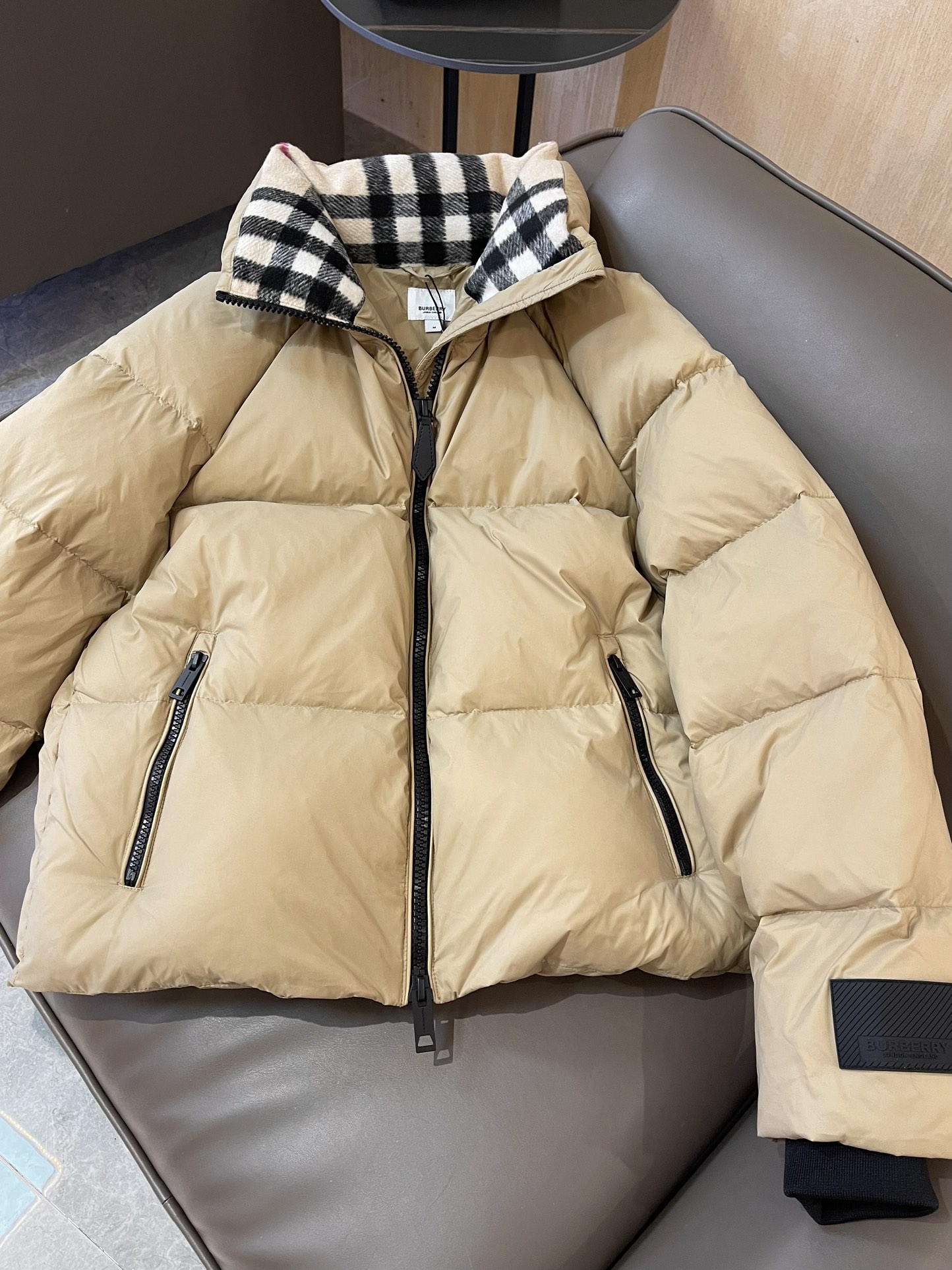 Bagsaaa Bv*b*rry Quilted Puffer Jacket beige Vintage Check lining