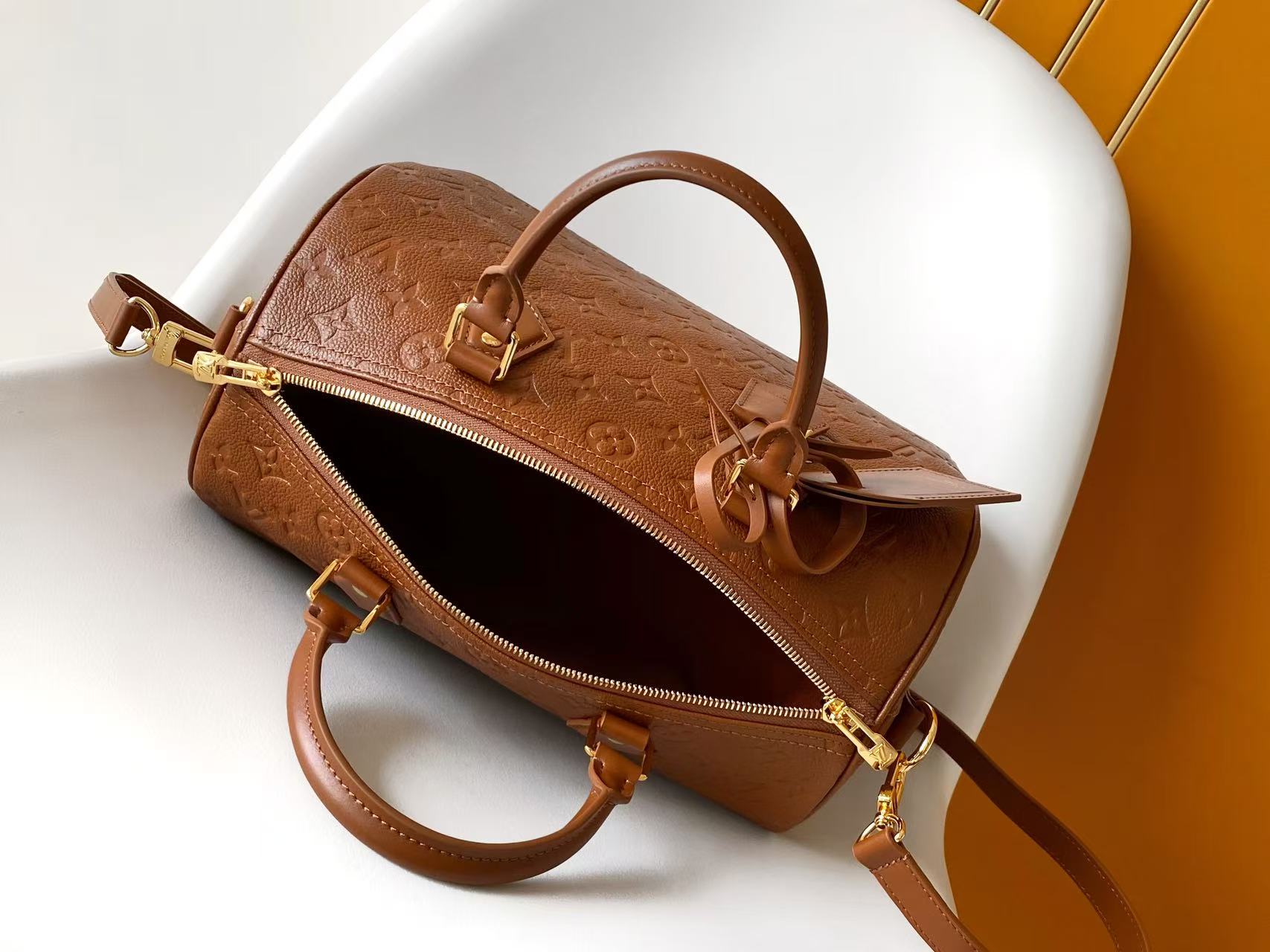 Bagsaaa LV M28662 Speedy Soft 30 brown - 30cm