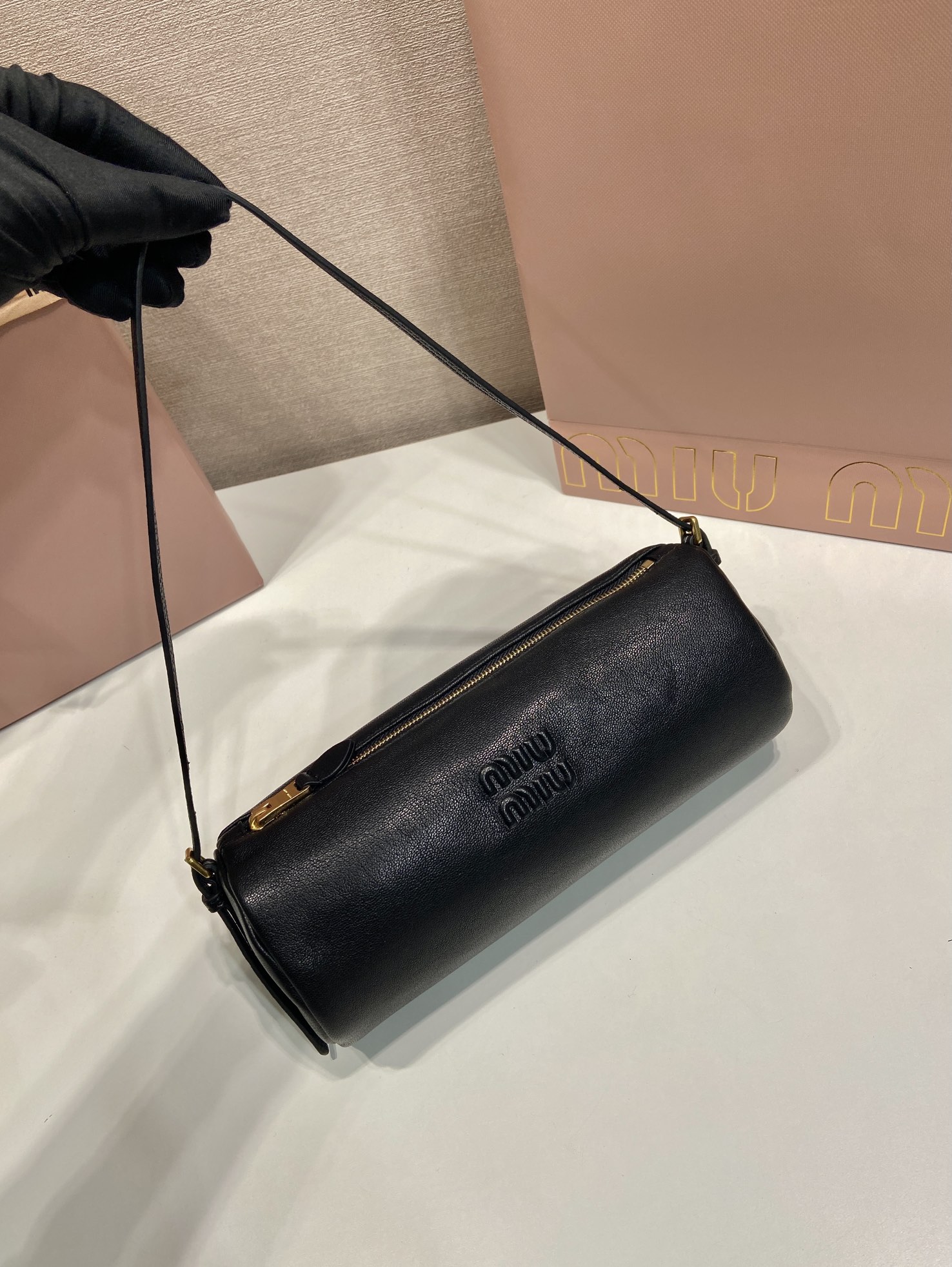 Bagsaaa Miu Miu Suede pouch 5NE851 black - 22cm