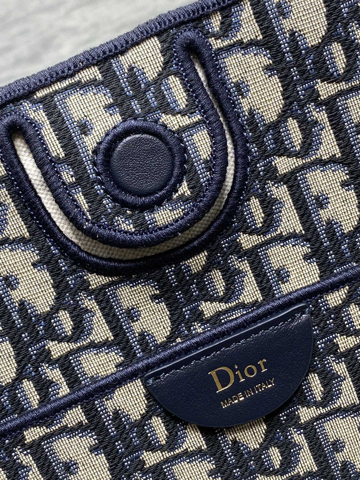 Bagsaaa D10r Medium Shopping Bag Blue D10r Oblique Jacquard - 37cm