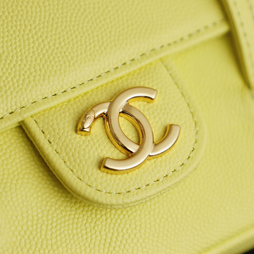 Bagsaaa Ch**el Spring Summer 2026 Clutch with Leather Strap AP5068 yellow - 17cm