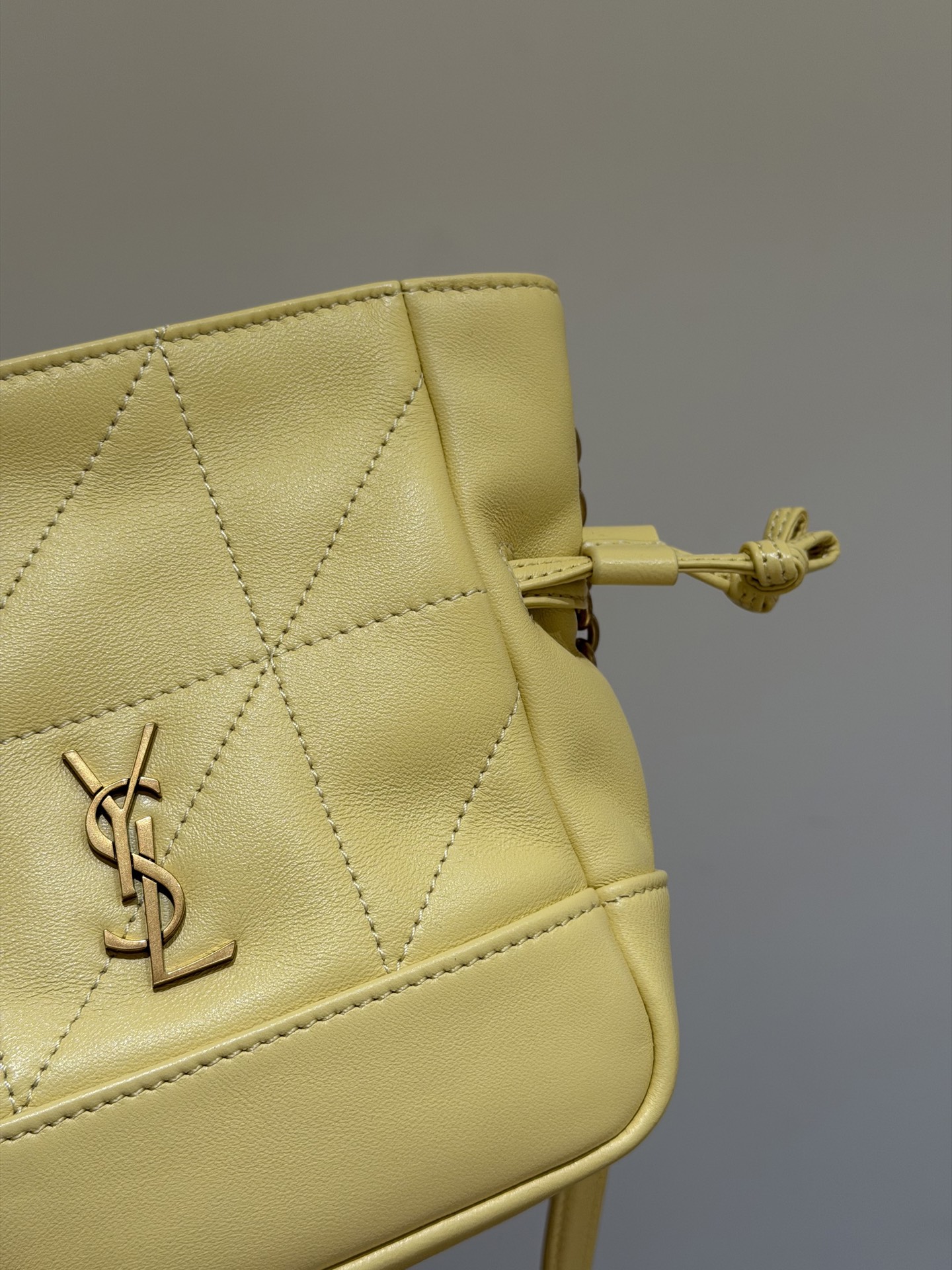 Bagsaaa Y51 JAMIE mini shoulder pouch in lambskin 859174 yellow - 15.5cm